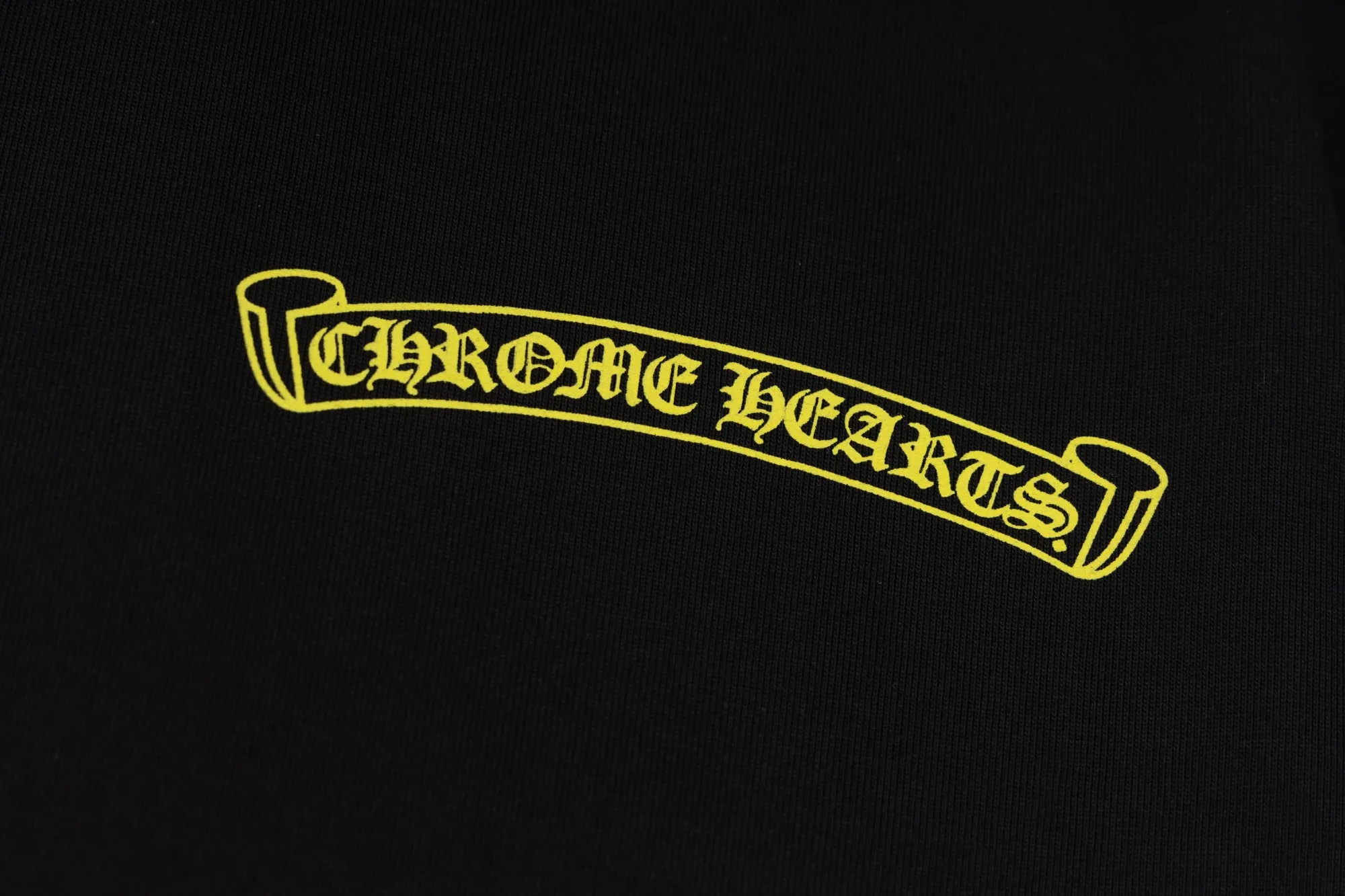 May 1st Welfare Style 🅿️116 - Crow Heart Short-sleeved T-shirt, same style for men and women - Made of original 280g 100% cotton fabric, soft and comfortable, threads are dyed in the same vat with zero color difference, exclusive quality difference currency, welcome to compare - Color: Black - Size: XS S M L